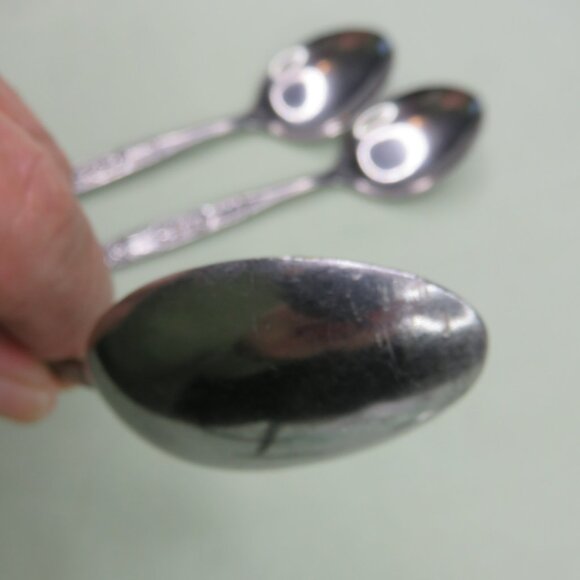 Oneida Northland Secret Fling Lot of 4 Teaspoon 2 Soup Spoons Dinner Fork - Picture 9 of 12